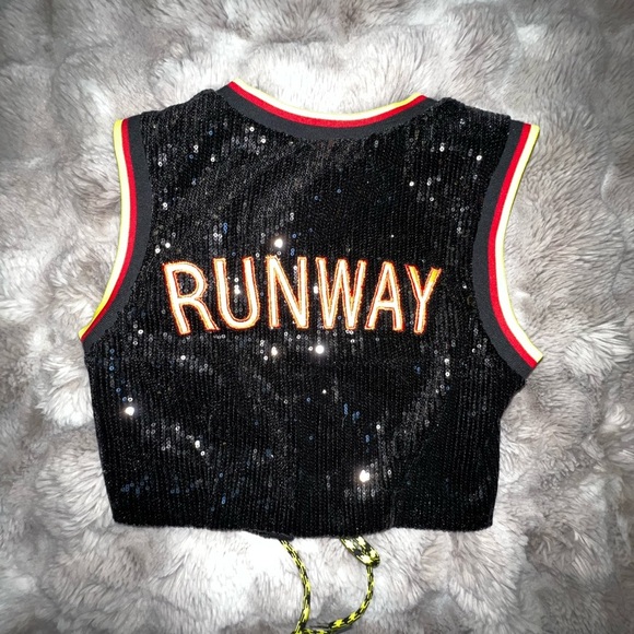 Sassy & Bold: Shane Justin Sequin Lace-Up Crop Top, Small - Picture 4 of 15